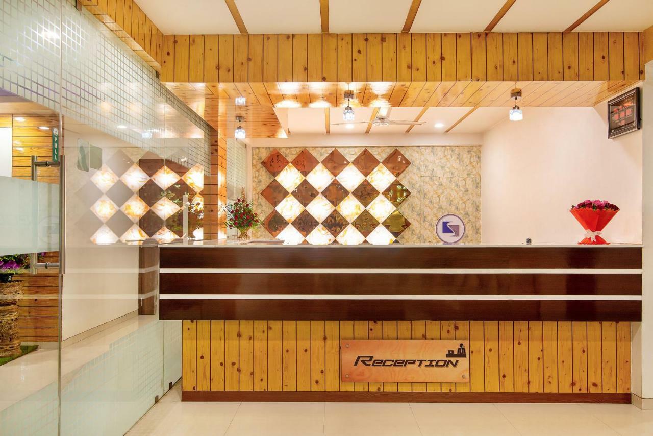 Hotel Sheetal Plaza Сурат Екстер'єр фото