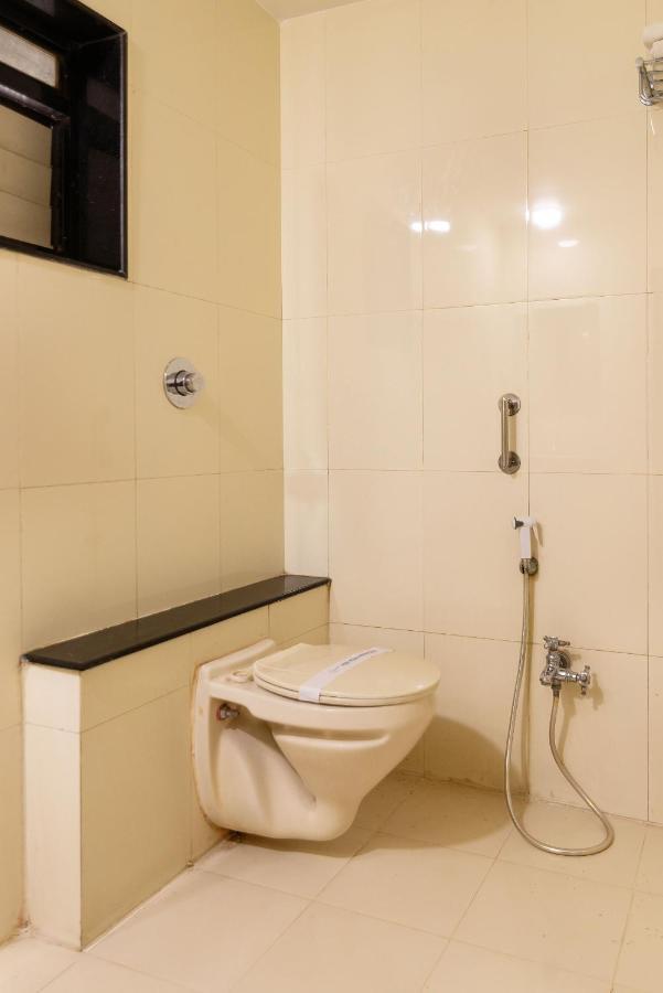 Hotel Sheetal Plaza Сурат Екстер'єр фото